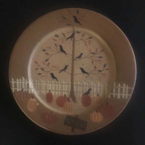 A beautiful fall wooden plate - Picture 1 of 2